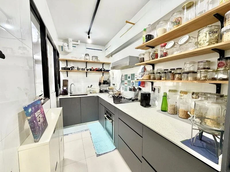 3 Room (3A) HDB for Sale in  606A Tampines Street 61 - Image 5
