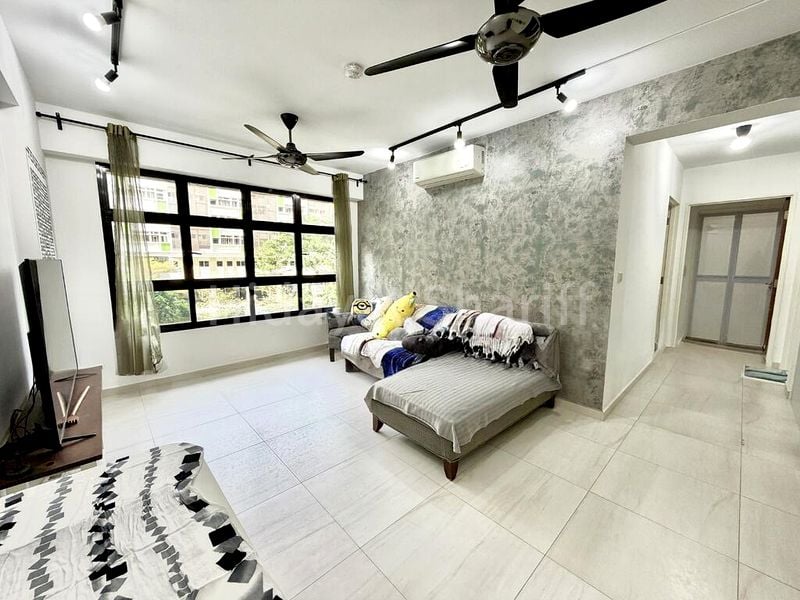 3 Room (3A) HDB for Sale in  606A Tampines Street 61 - Image 2