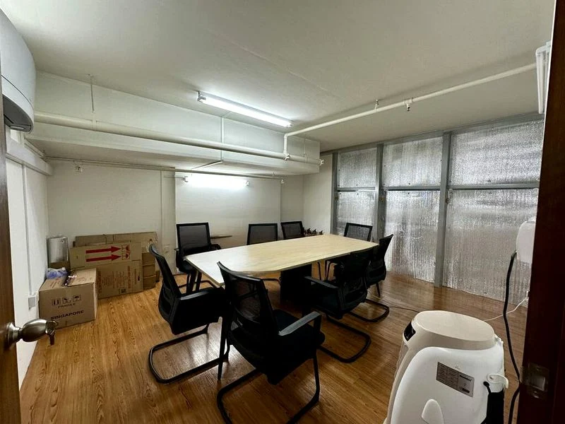 Light Industrial (B1) for Rent: Tagore 8 - Image 1