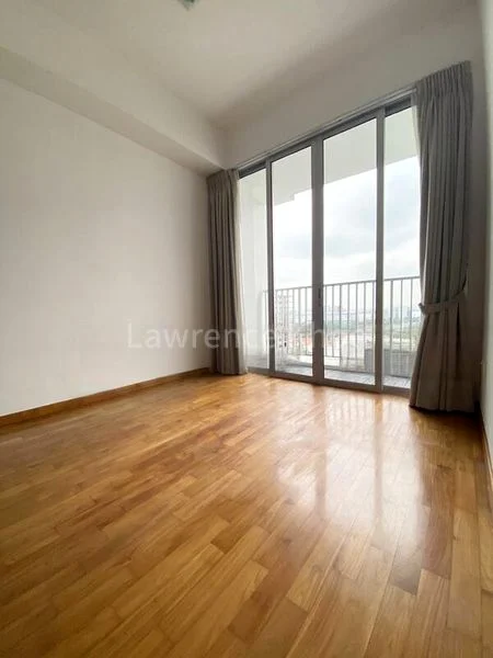 4 Bed Condo for Rent in  The Parc Condominium - Image 10