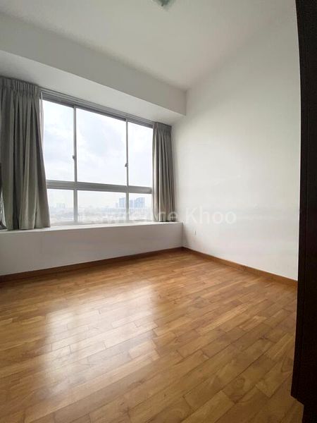 4 Bed Condo for Rent in  The Parc Condominium - Image 6