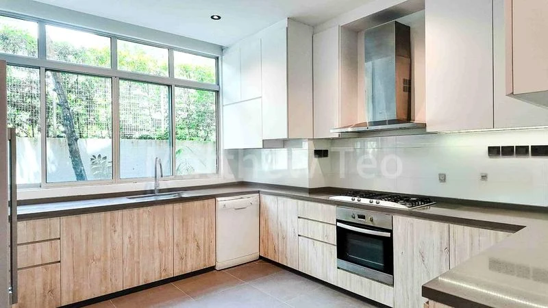 5 Bed Apartment (Condo) for Rent in Nassimville - Image 13