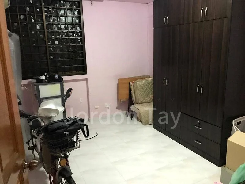 4 Room (4S) HDB for Rent in  348 Ubi Avenue 1 - Image 4