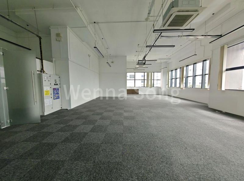 Light Industrial (B1) for Rent: Pasir Panjang Industrial Building - Image 2
