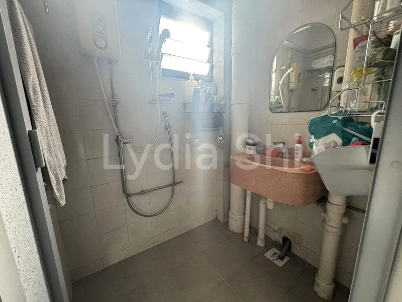5 Room (5I) HDB for Sale in  5 Everton Park - Image 6