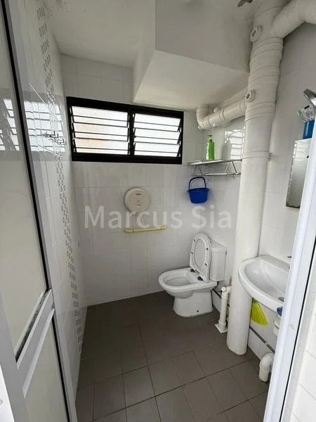 Common Room (HDB) for Rent in 122 Geylang East Central - Image 7