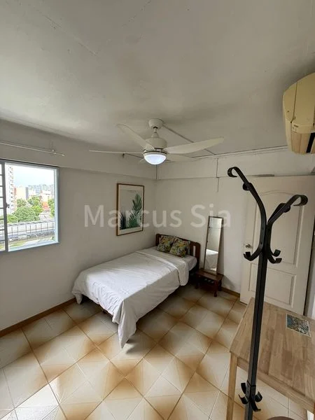 Common Room (HDB) for Rent in 122 Geylang East Central - Image 3