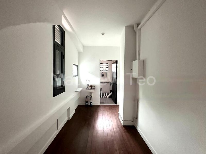 Shop / Shophouse for Rent: South Bridge Road - Image 2