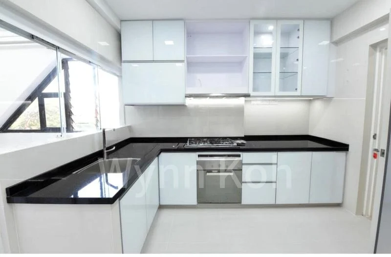 5 Bed Condo for Rent in  Nassim Jade - Image 5