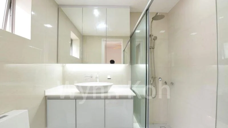 5 Bed Condo for Rent in  Nassim Jade - Image 4