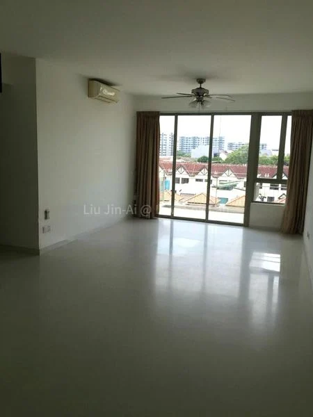 3 Bed Condo for Rent in  Casa Merah - Image 2