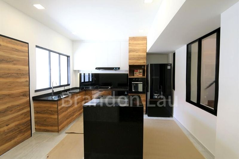 3 Bed Terraced House (Landed) for Rent in  Sennett Estate - Image 4