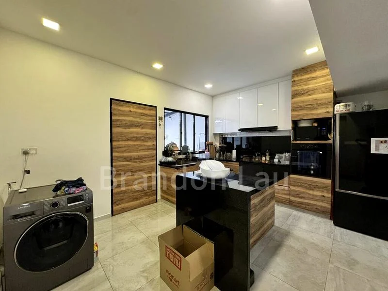 3 Bed Terraced House (Landed) for Rent in  Sennett Estate - Image 5