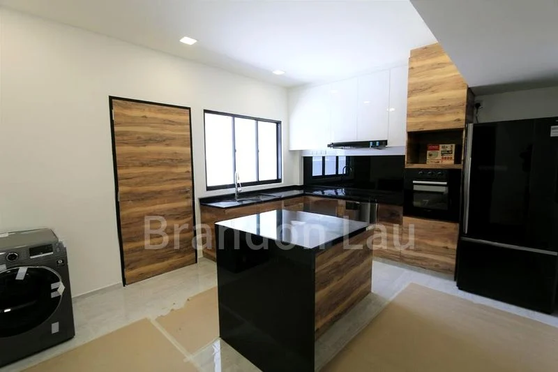 3 Bed Terraced House (Landed) for Rent in  Sennett Estate - Image 2