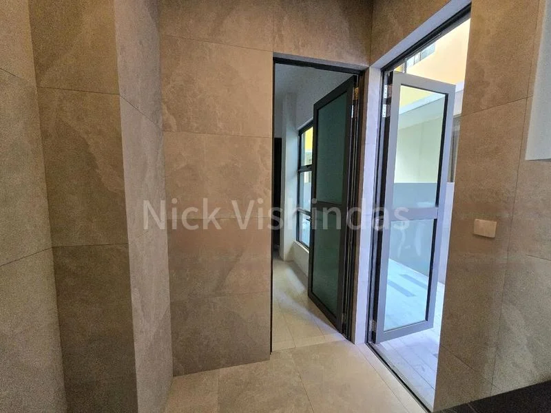 6 Bed Terraced House (Landed) for Rent in  Siglap Gardens - Image 4