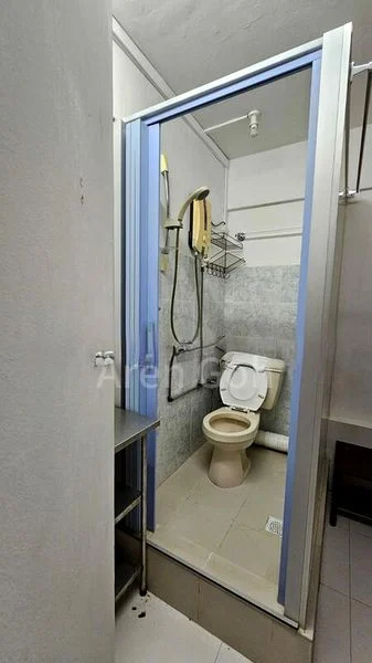 Shop / Shophouse for Sale: 11, Jalan Bukit Merah - Image 4