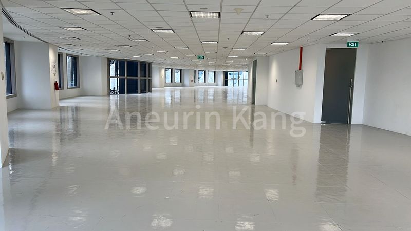 Office for Rent in  Centennial Tower - Image 11