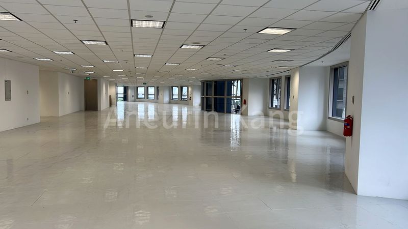 Office for Rent in  Centennial Tower - Image 6