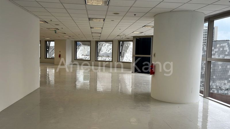 Office for Rent in  Centennial Tower - Image 5
