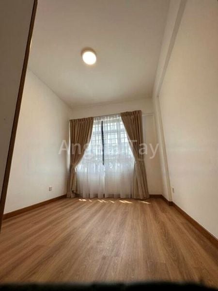 3 Bed Condo for Rent in Hume Park I - Image 8