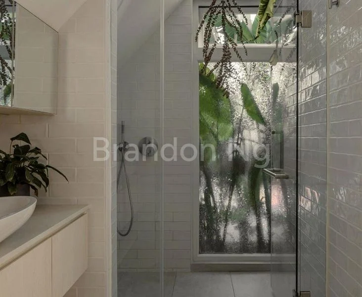 4 Bed Terraced House (Landed) for Sale in Opera Estate - Image 4