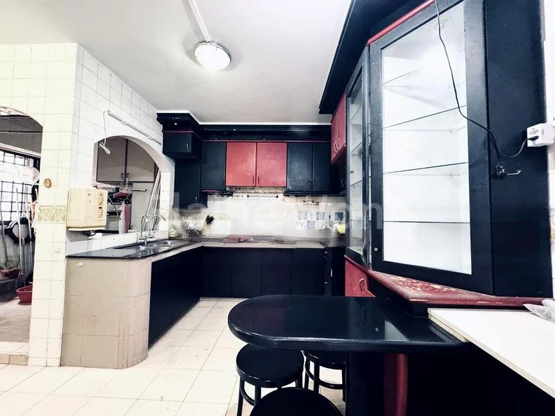 Executive HDB for Sale in  553 Choa Chu Kang North 6 - Image 8