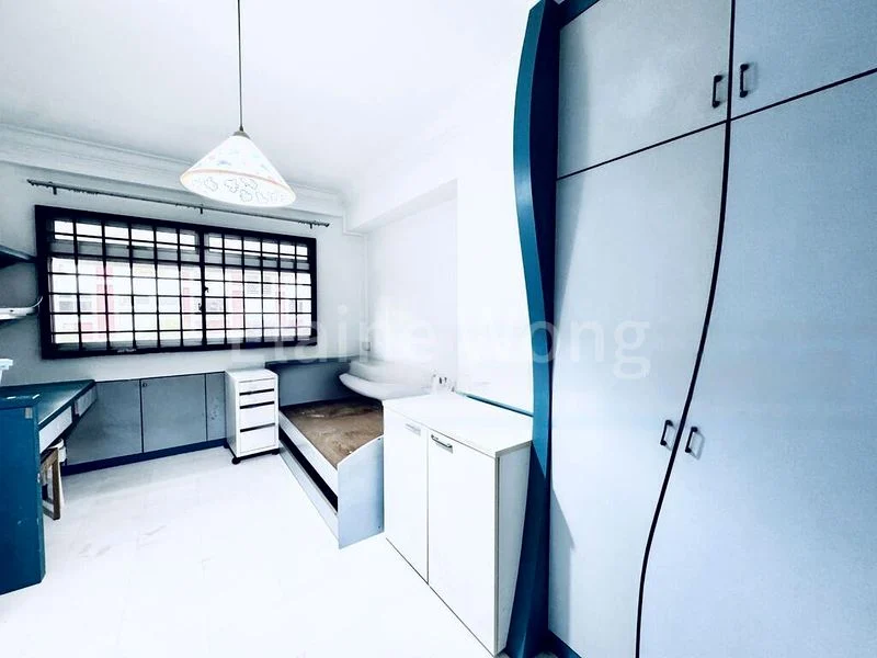 Executive HDB for Sale in  553 Choa Chu Kang North 6 - Image 11