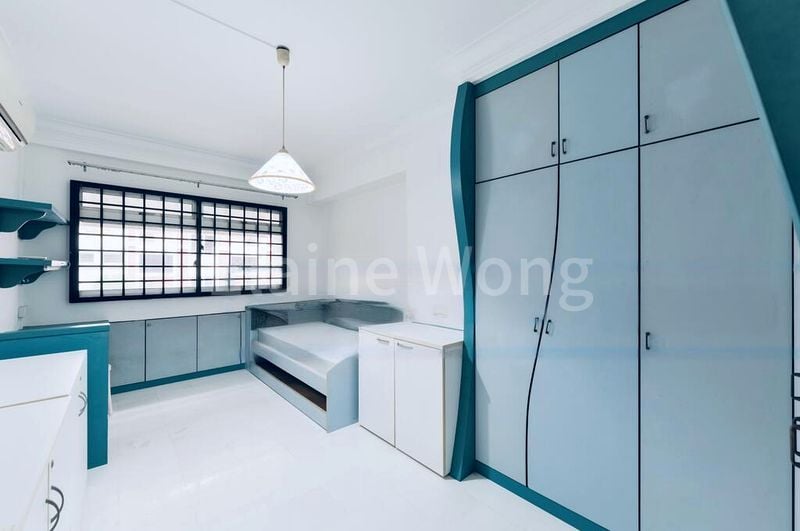 Executive HDB for Sale in  553 Choa Chu Kang North 6 - Image 5