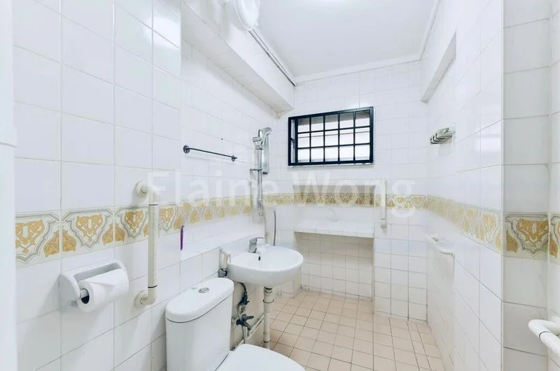 Executive HDB for Sale in  553 Choa Chu Kang North 6 - Image 7