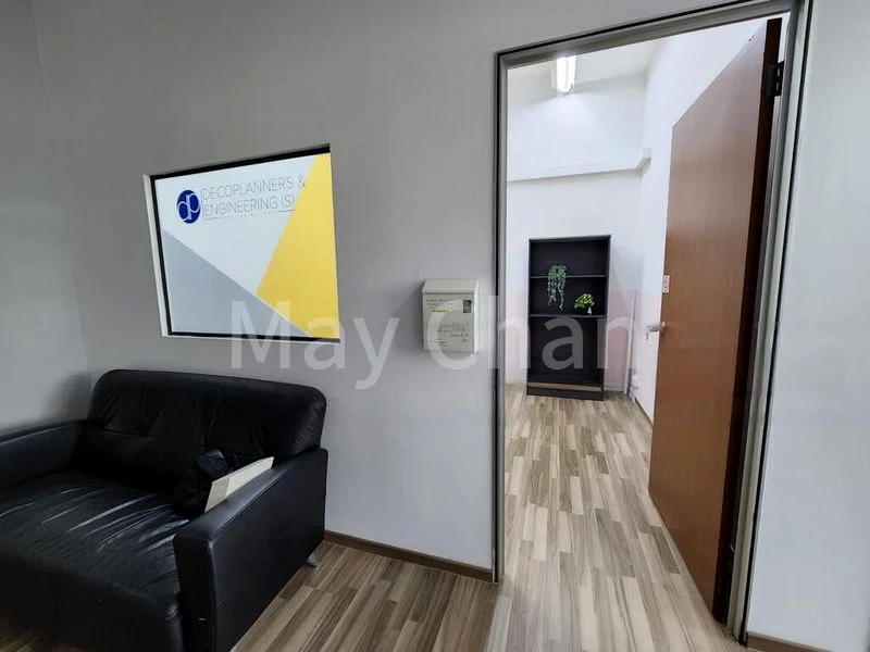 Light Industrial (B1) for Sale: Midview City - Image 2