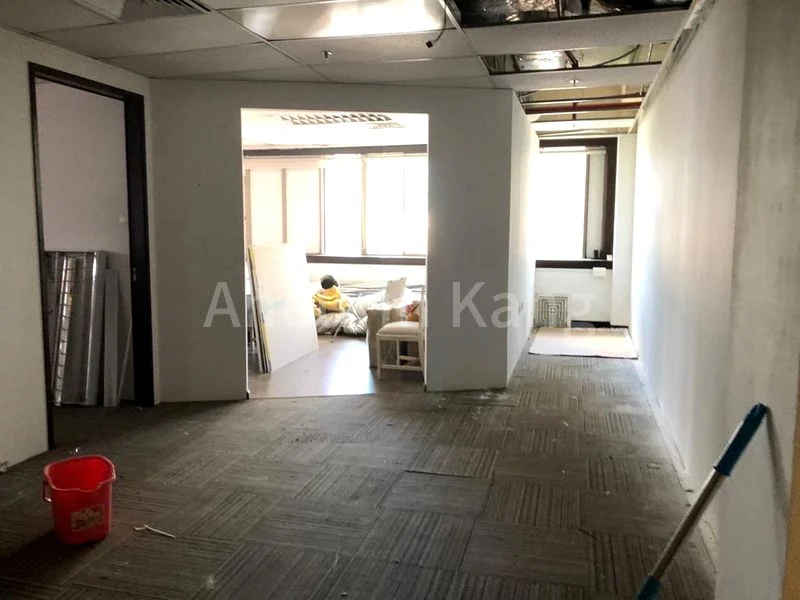 Office for Rent in  International Building - Image 3