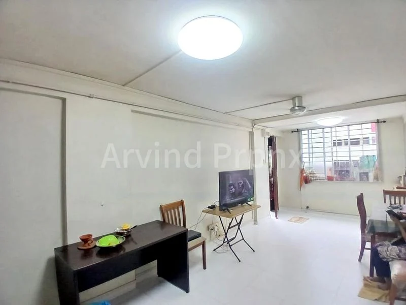 3 Room (3I) HDB for Sale in  619 Hougang Avenue 8 - Image 2