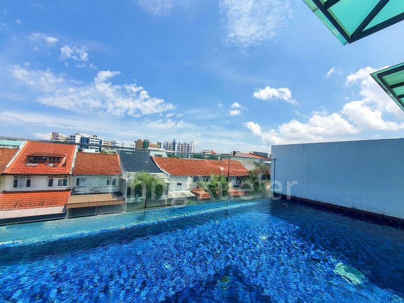 5 Bed Corner Terrace (Landed) for Sale in  Sennett Estate - Image 2