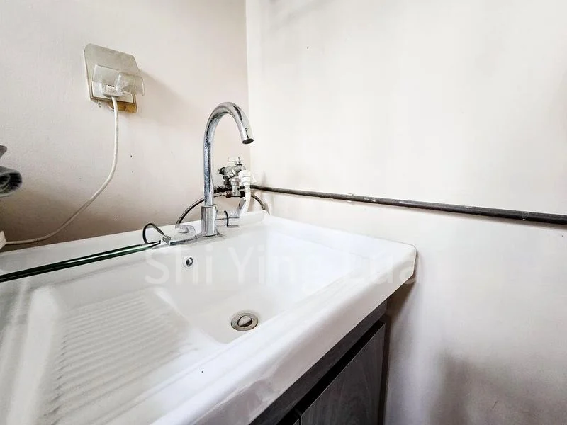 Common Room (HDB) for Rent in  337A Tah Ching Road - Image 3