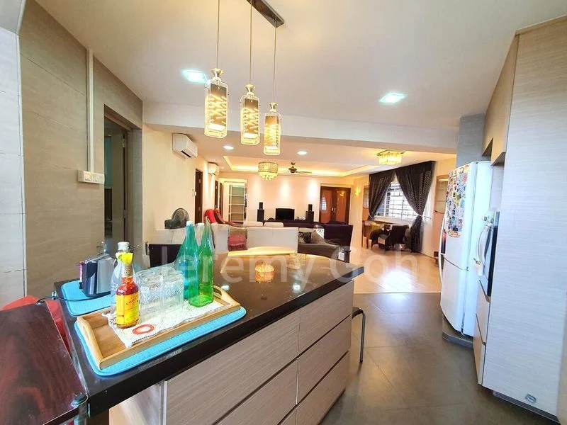 5 Room (5A) HDB for Rent in  363 Tampines Street 34 - Image 9