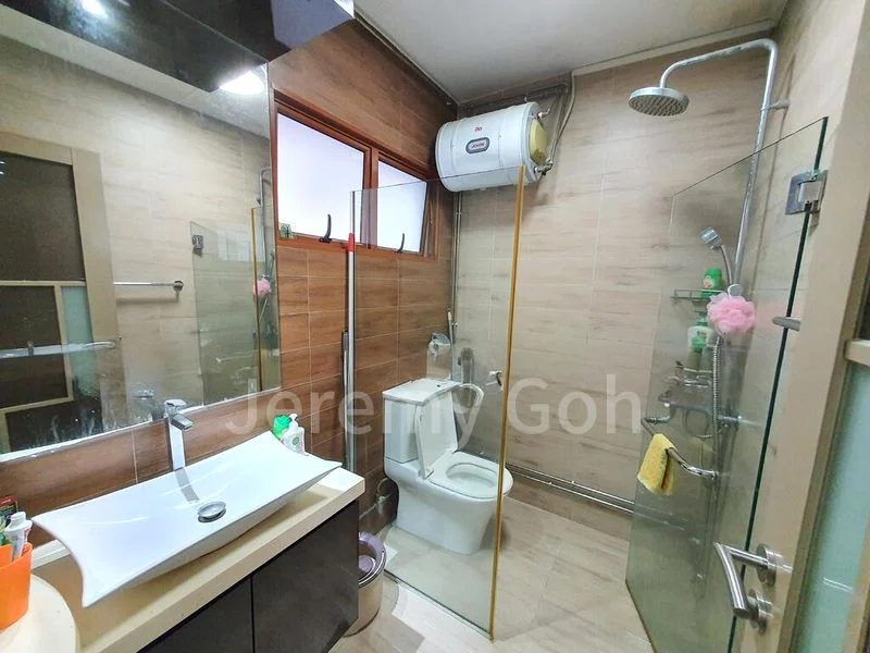 5 Room (5A) HDB for Rent in  363 Tampines Street 34 - Image 15