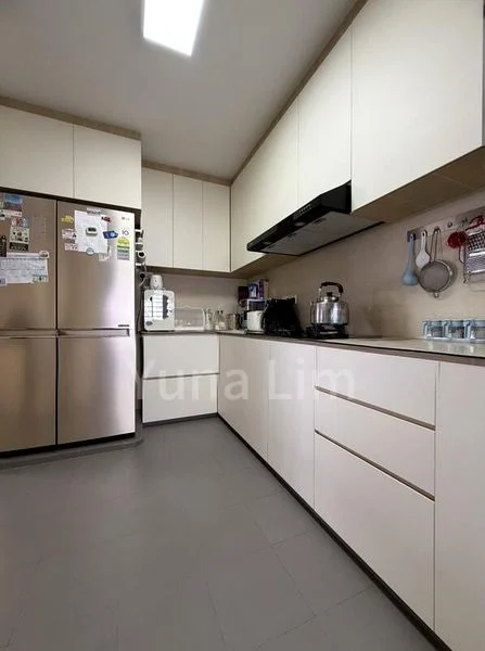 4 Room (4A) HDB for Sale in  351D Anchorvale Road - Image 6