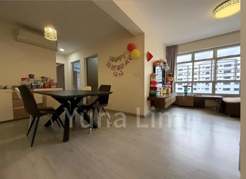 4 Room (4A) HDB for Sale in  351D Anchorvale Road - Image 4