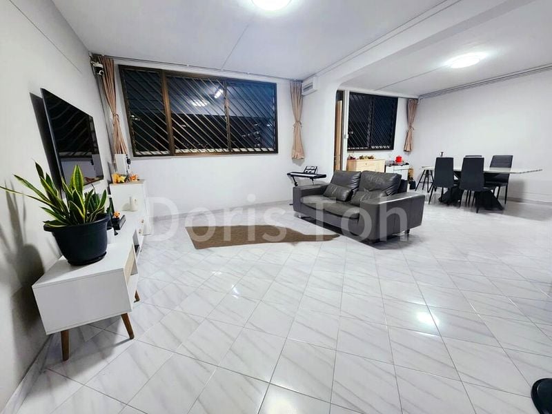 4 Room (4A) HDB for Rent in  305 Yishun Central - Image 2