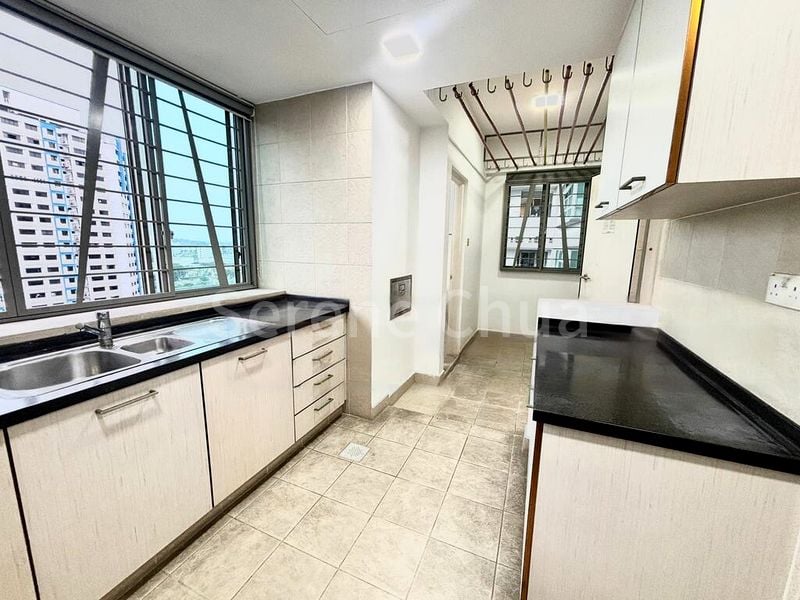 3 Bed Condo for Rent in  The Quintet - Image 1