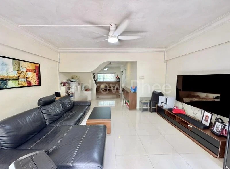 Maisonette HDB for Sale in  654 Hougang Avenue 8 - Image 14