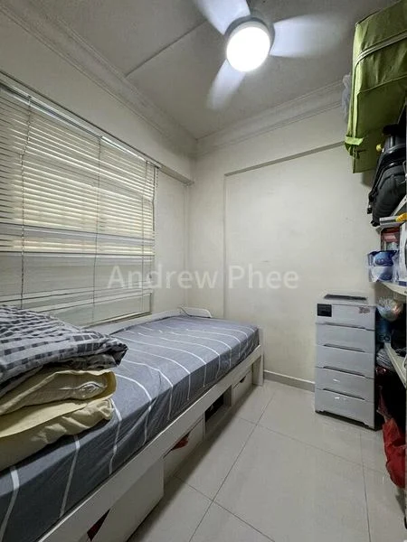 Maisonette HDB for Sale in  654 Hougang Avenue 8 - Image 1