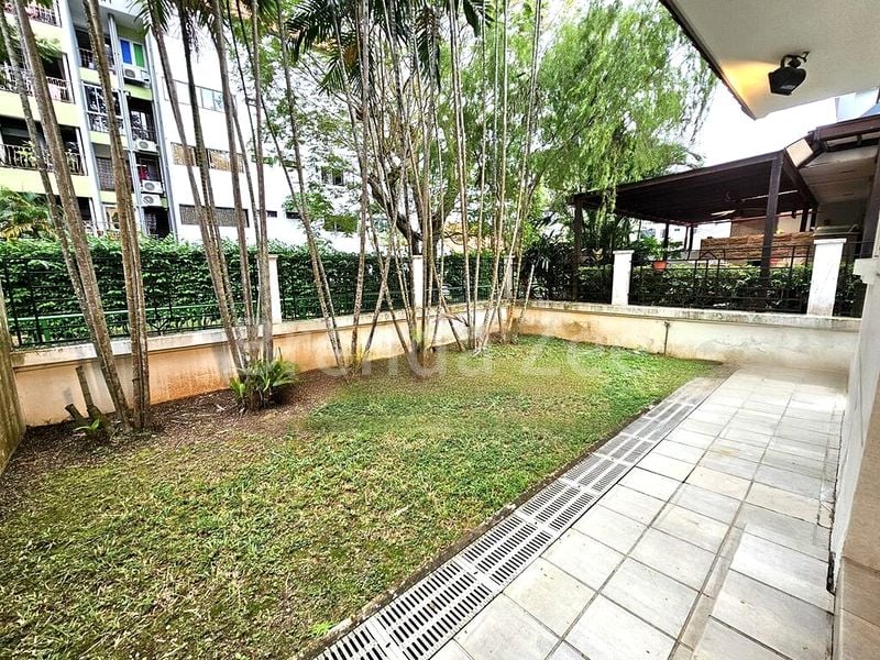 4 Bed Semi-Detached House (Landed) for Sale in Kew Vale - Image 1