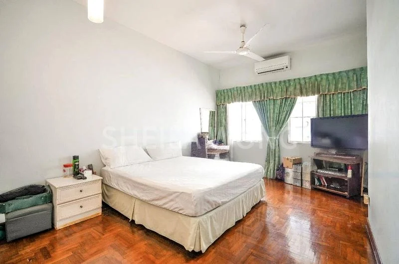 4 Bed Semi-Detached House (Landed) for Sale in  Picardy Gardens - Image 4