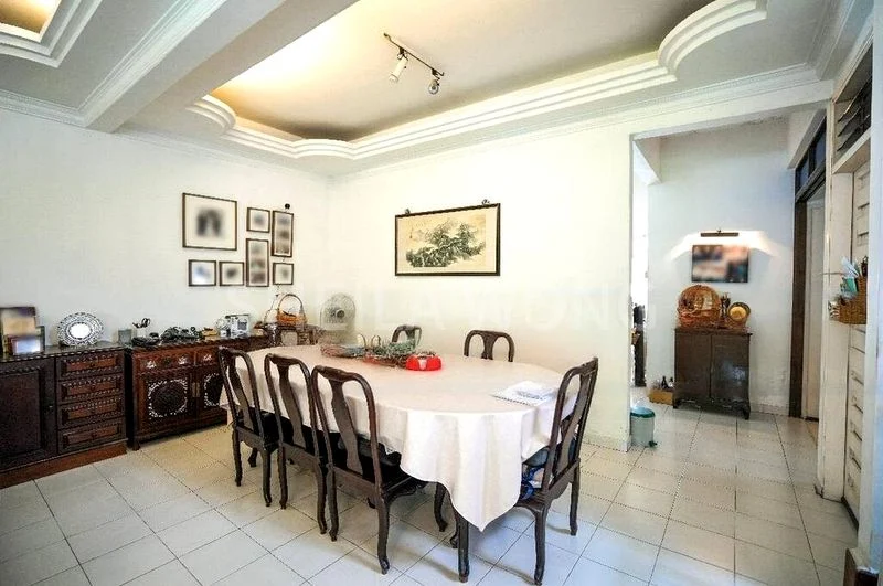 4 Bed Semi-Detached House (Landed) for Sale in  Picardy Gardens - Image 3