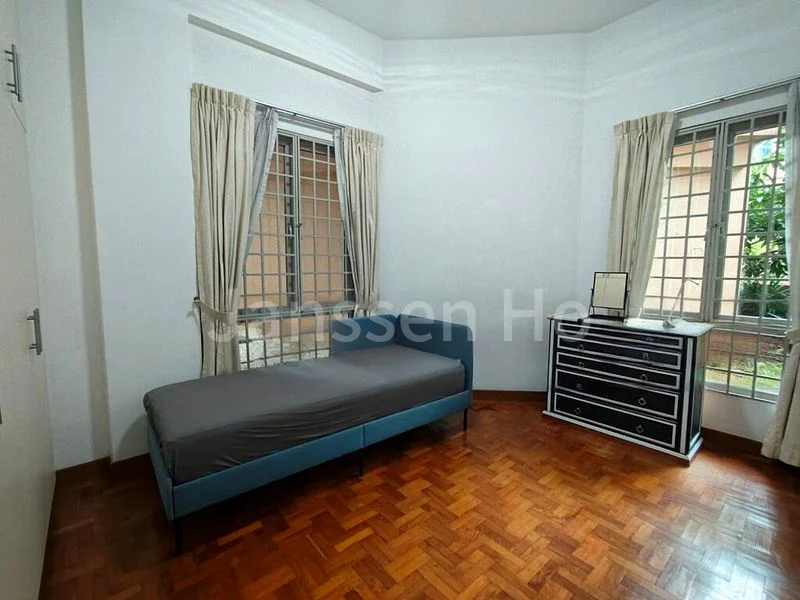 Common Room (Condo) for Rent in  Maple Woods - Image 10