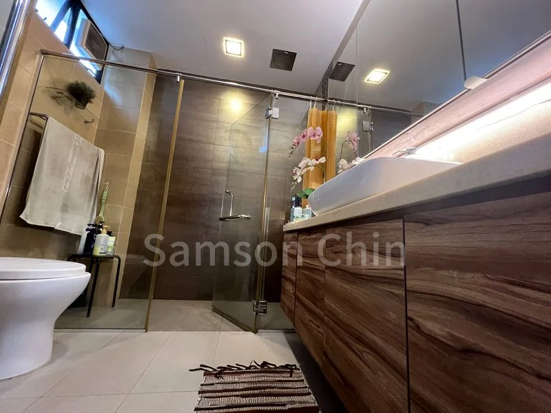 4+1 Bed Cluster House (Landed) for Sale in  Nicon Gardens - Image 12