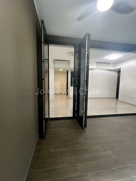 3 Bed Condo for Rent in  Liv @ MB - Image 16