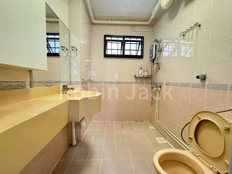 Premium HDB for Sale in 341A Sembawang Close - Image 6