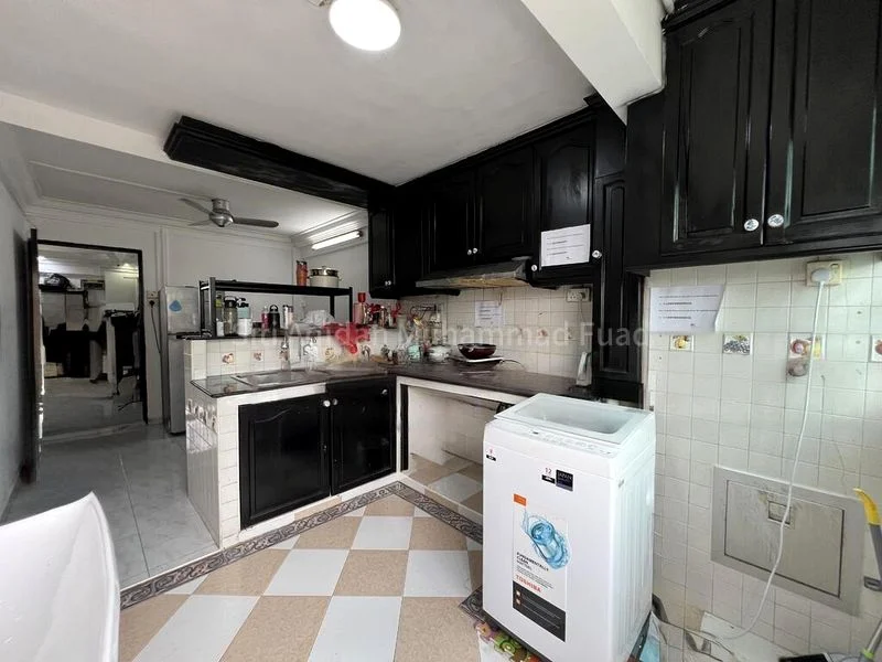 4 Room (4I) HDB for Sale in  232 Bain Street - Image 4
